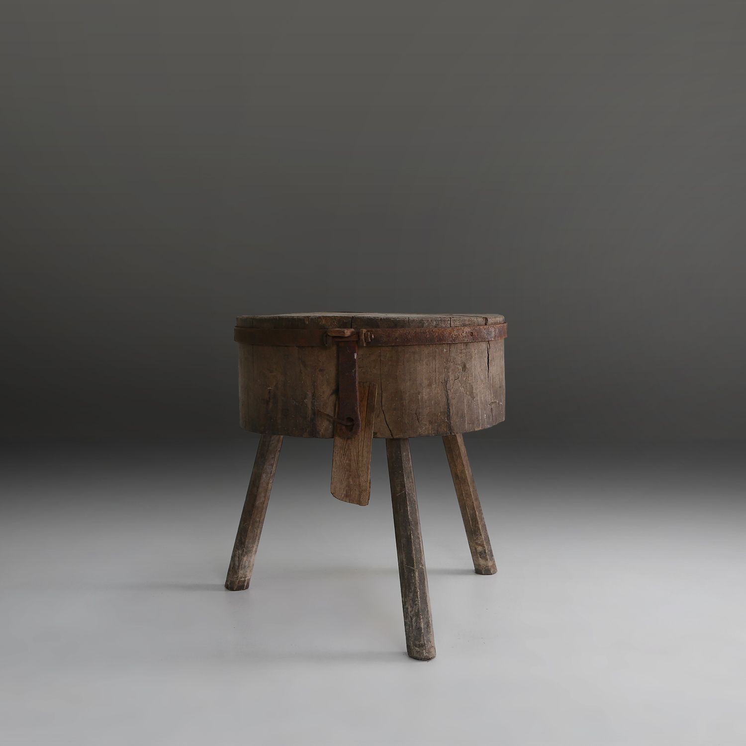 Large rustic French Chopping Block Table, France 1920s-img